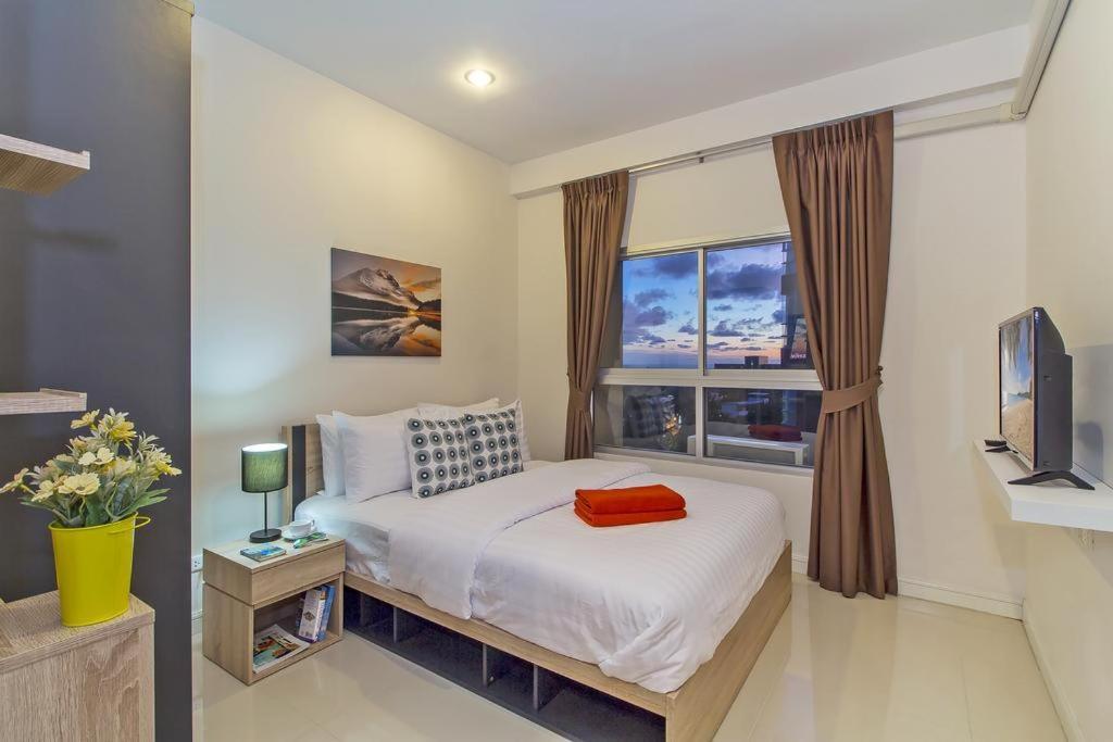 Chic Condo By Resava Karon Esterno foto